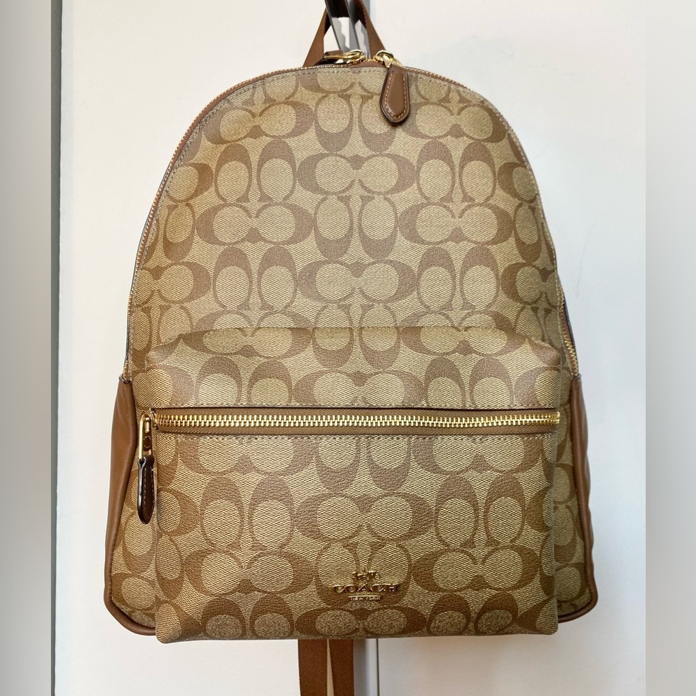 Coach Charlie Signature Coated Canvas, Leather & Nylon Unisex R$450